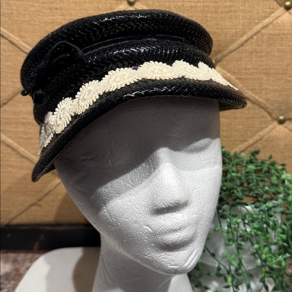 Vintage Black and Cream Hat - Picture 5 of 8